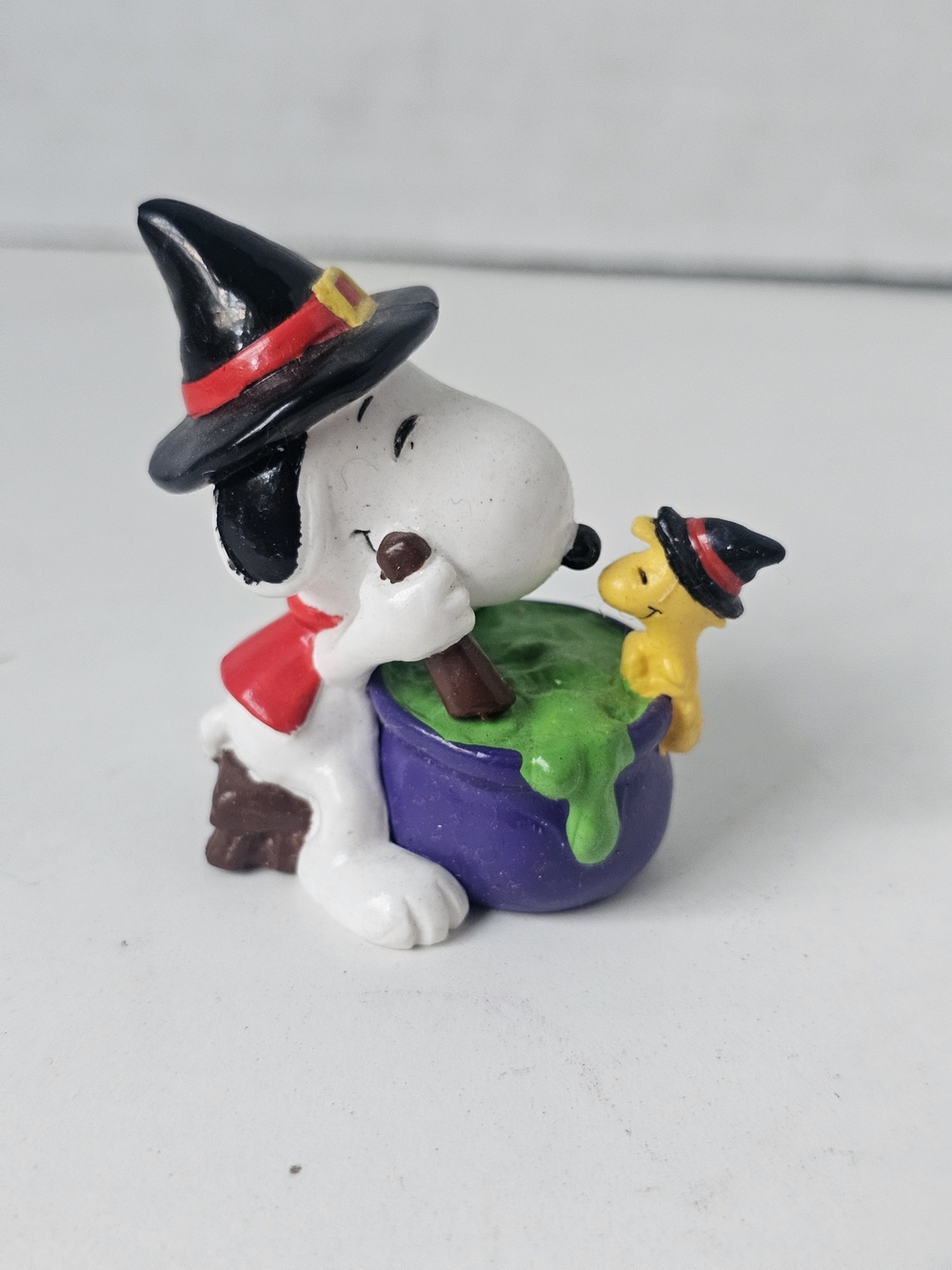 Peanuts Snoopy & Woodstock Halloween Witch Figurine - White/Black/Yellow Spooky
